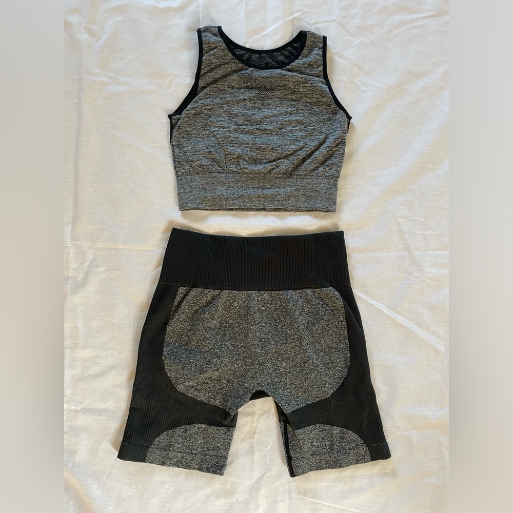 Yoga/gym set with sexy butt lift effect.